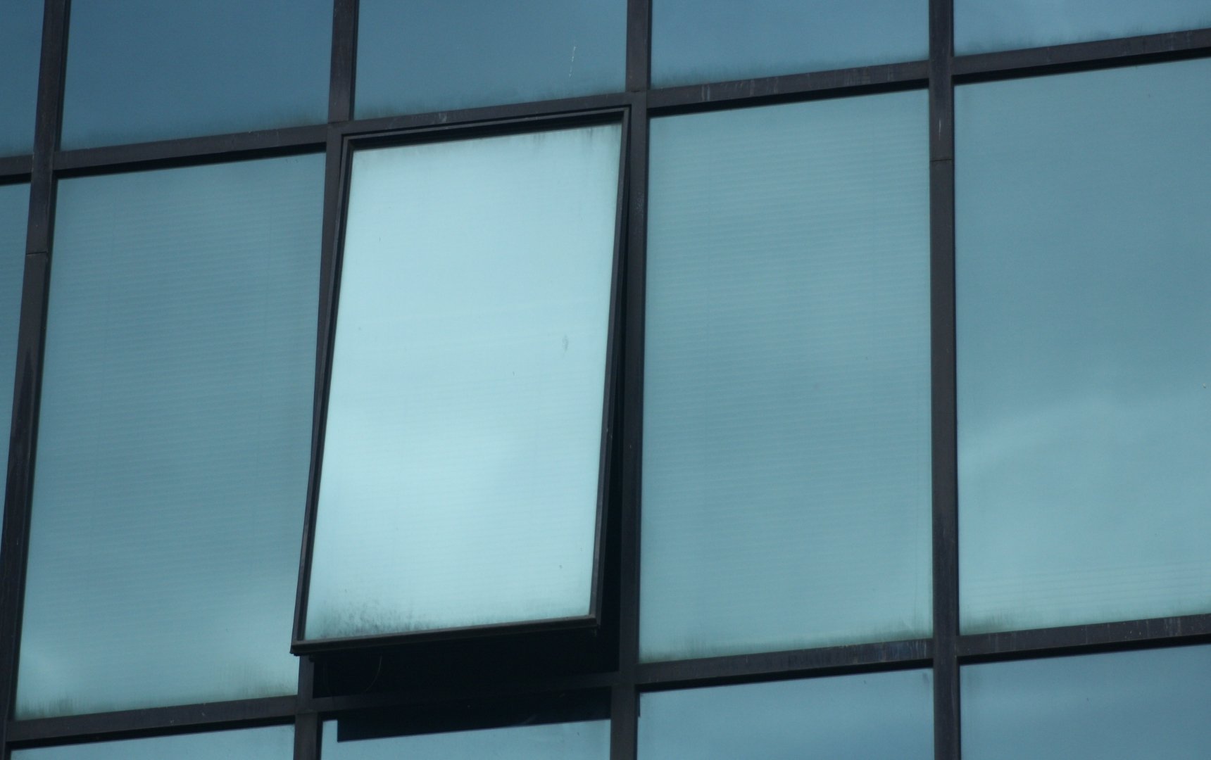 Laminated glass windows
